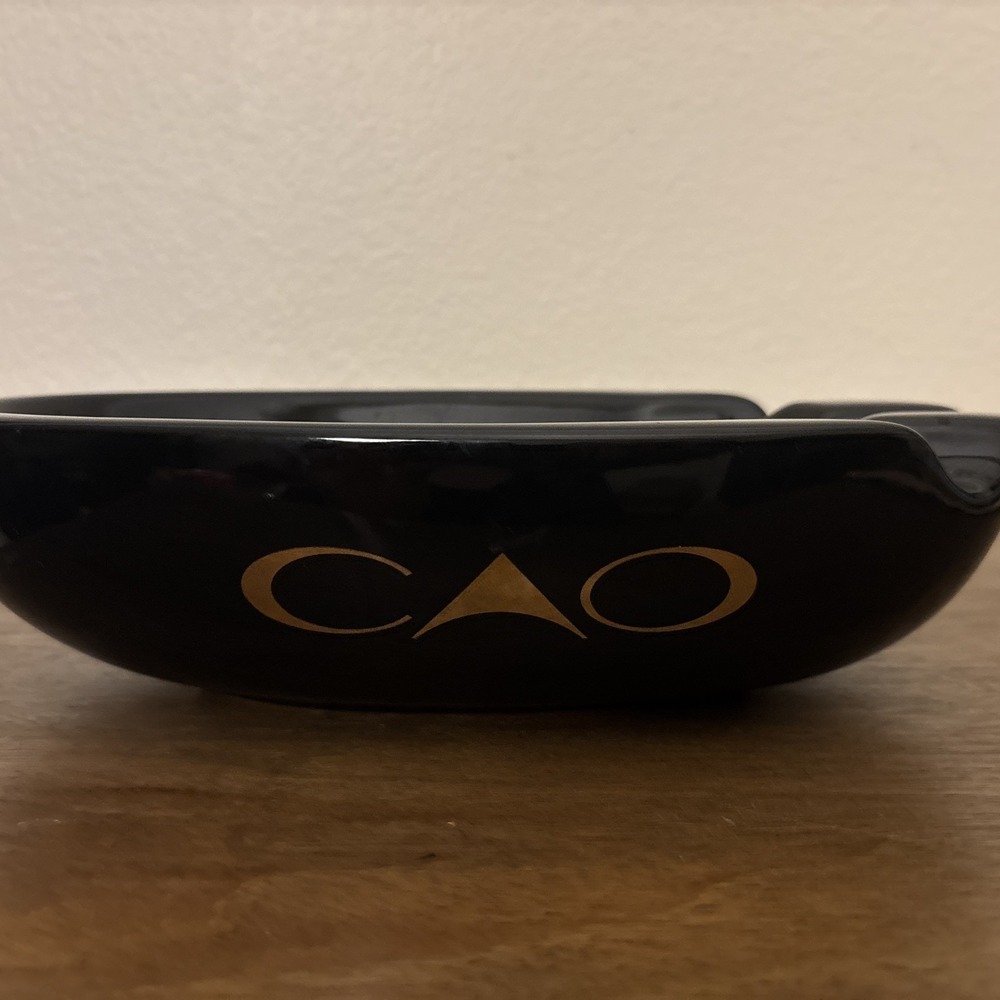 CAO Black 3 Finger Rest Large Cigar Bowl Ashtray Gold Logo Aficionado Tobacciana - Picture 2 of 5